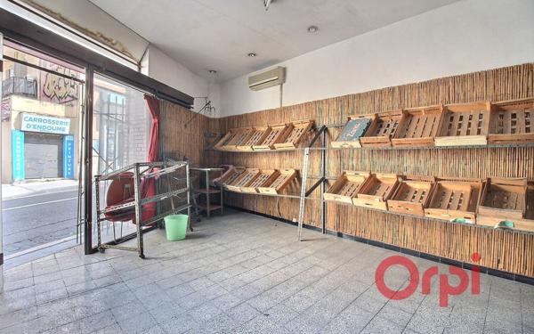 Immeuble à vendre    10 pièces • 165,19 m2 Marseille 7