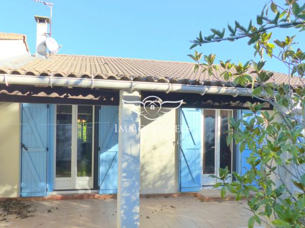 maison T4 de 88m² sur 410m² de terrain.