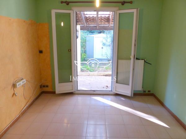 maison T4 de 88m² sur 410m² de terrain.