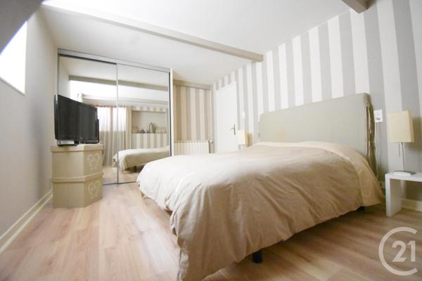 Appartement F2 à vendre  2 pièces - 65,17 m2 VICHY - 03