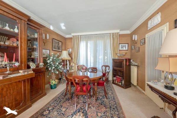 Maison à vendre |  Issy-les-Moulineaux |  6 pièces | 150 m²