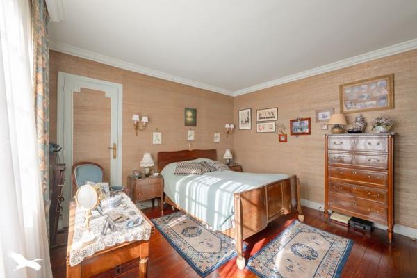 Maison à vendre |  Issy-les-Moulineaux |  6 pièces | 150 m²