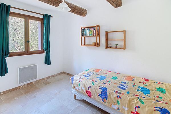 A vendre en exclusivité ! Maison Lorgues 5 pièces 125 m2 + Garage + Piscine sur terrain 2743 m²