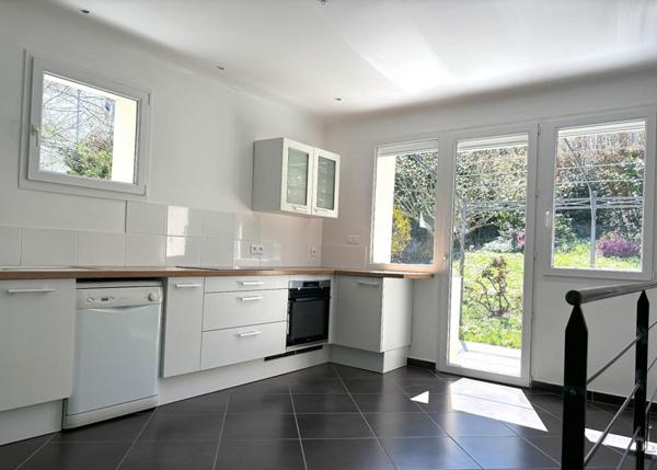 Saint Etienne secteur la Vivaraize maison 4 pièces 2 chambres sur 706m² de terrain