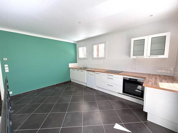 Saint Etienne secteur la Vivaraize maison 4 pièces 2 chambres sur 706m² de terrain