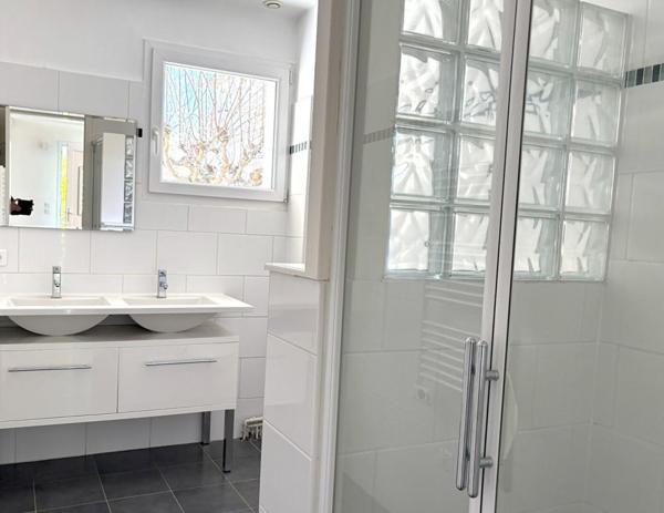 Saint Etienne secteur la Vivaraize maison 4 pièces 2 chambres sur 706m² de terrain