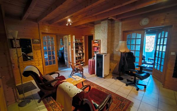 Maison à vendre    5 pièces •  Castelnau-Rivière-Basse