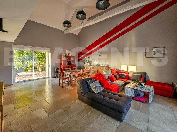 Magnifique Longère Restaurée à Proximité de Châtellerault