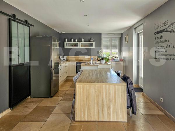 Magnifique Longère Restaurée à Proximité de Châtellerault