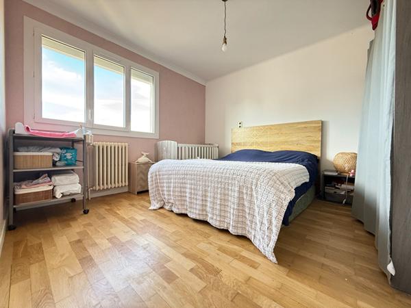 Appartement - 5 pièces - 103 m²