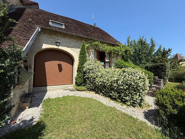 Maison - 7 pièces - 190 m²