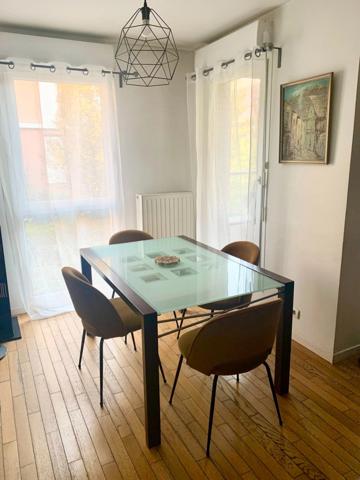 Créteil Pointe du Lac appartement F4 77 m2 en duplex Balcon 3.20 m2