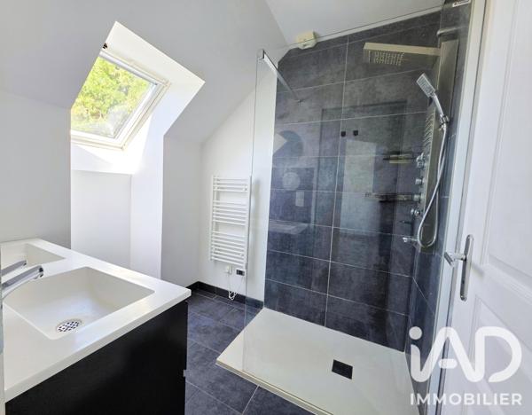 Maison à vendre 5 pièces 76 m² Auneau-Bleury-Saint-Symphorien