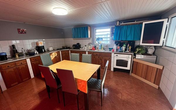 Maison à vendre    4 pièces •  Le Tampon