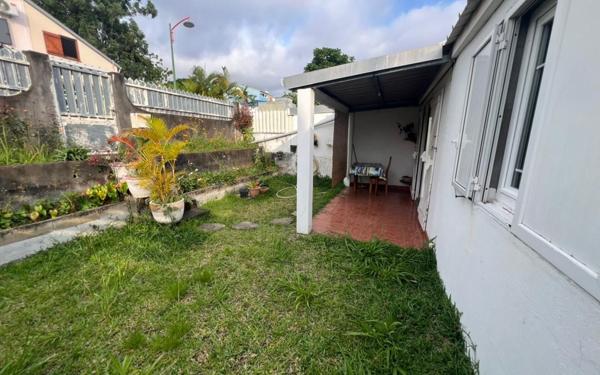 Maison à vendre    4 pièces •  Le Tampon