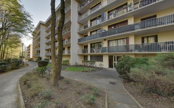 Appartement à vendre    1 pièce •  Tremblay-en-France