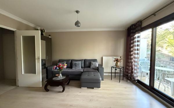 Appartement à vendre    1 pièce •  Tremblay-en-France