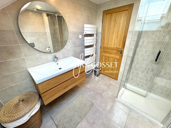 Verneuil-Sur-Seine: Maison 7pcs-5ch- 152m2 avec sous sol total et magnifique jardin