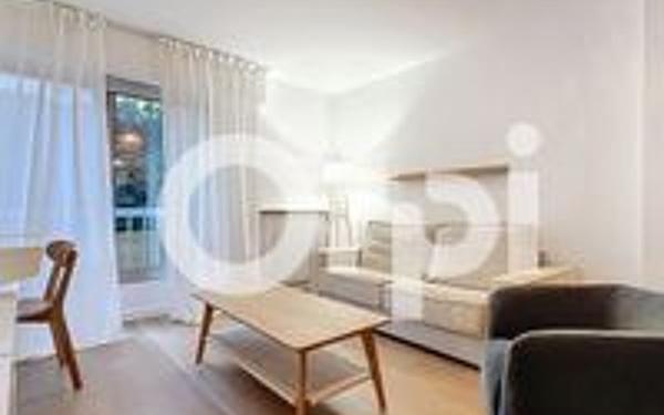 Appartement à louer    1 pièce • 37 m2 Bourg-la-Reine