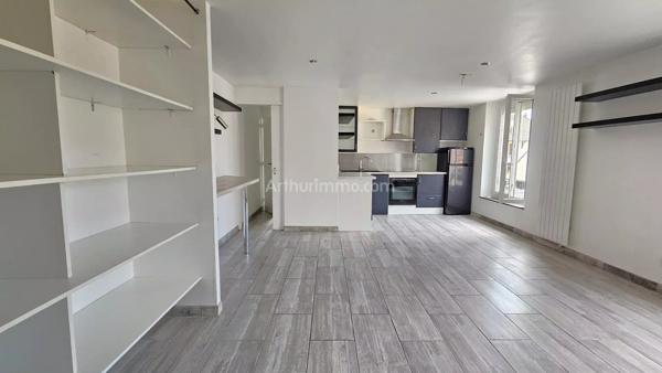 Vente                                                      Appartement
                        
                     2 pièces                      47 m2                     à Montlhéry