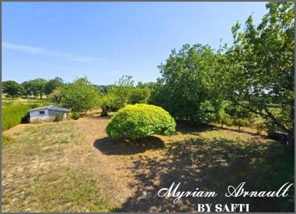 Grande maison en pierre 4 chambres avec dépendance