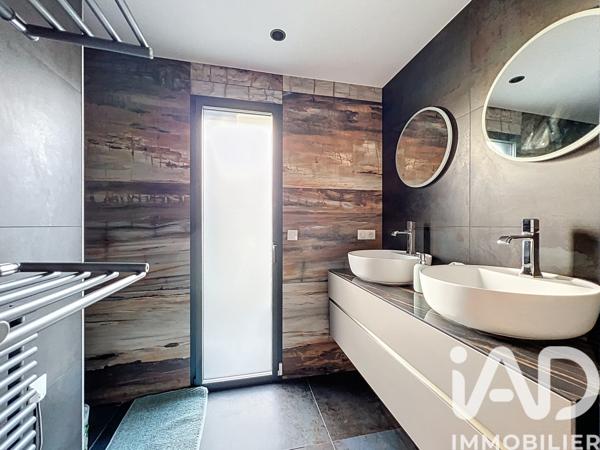 Maison à vendre 6 pièces 143 m² Larmor-Plage