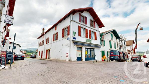 Appartement F4 à vendre  5 pièces - 102 m2 URRUGNE - 64