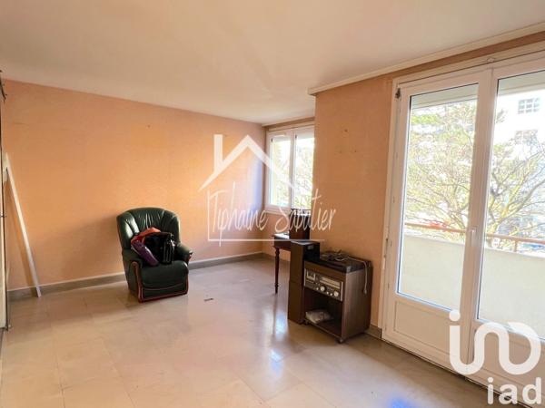 Appartement 3 pièces de 50 m² à Bourgoin-Jallieu (38300)