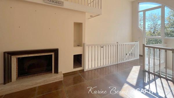 Appartement triplex traverssant vue Seine et parc