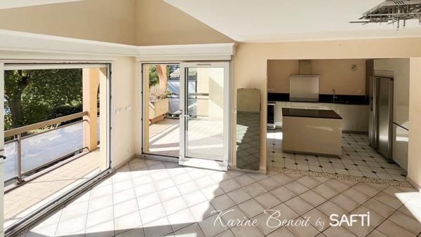 Appartement triplex traverssant vue Seine et parc