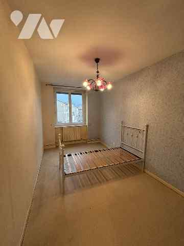 A Saint-Etienne, rue Louis Soulier, appartement de Type 6 d'environ 118 m2 avec garage