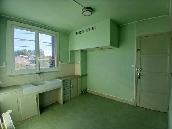 Vente                                                      Maison
                        
                     6 pièces                      117 m2                     à La Machine