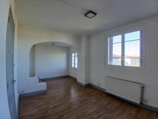 Vente                                                      Maison
                        
                     6 pièces                      117 m2                     à La Machine