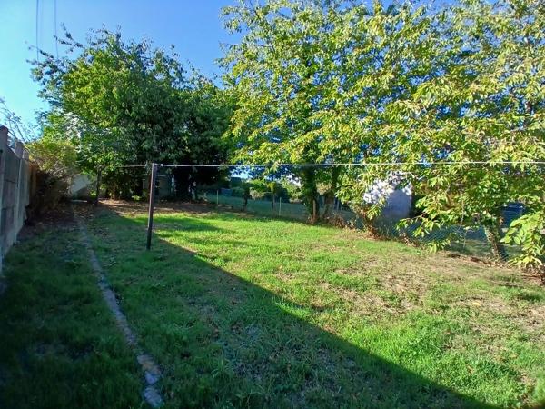 Vente                                                      Maison
                        
                     6 pièces                      117 m2                     à La Machine