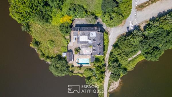 Propriété Symbollique avec vue imprenable sur l’étang du Ter