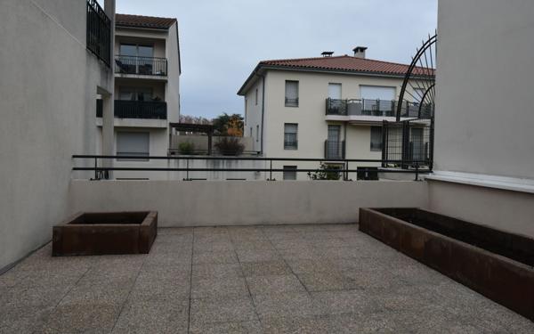 Appartement à louer    5 pièces • 116,12 m2 Oullins