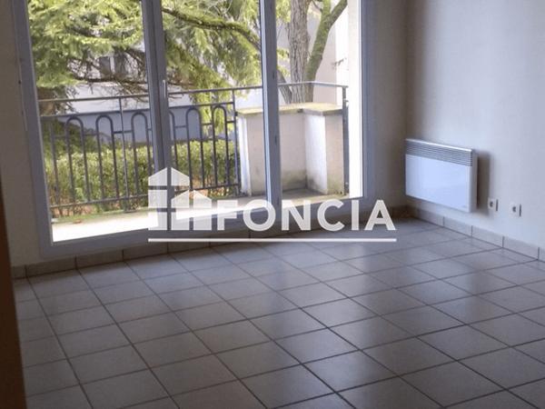 Location Appartement 2 pièces 45.4 m² - CLOS DE LA CHAPELLE La Chapelle Saint Mesmin 45380