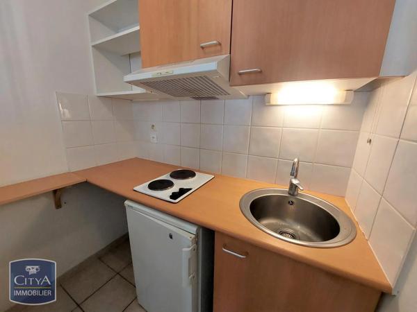 Appartement à louer 2 pièces 32.65m² Clermont-l'Hérault (34800)