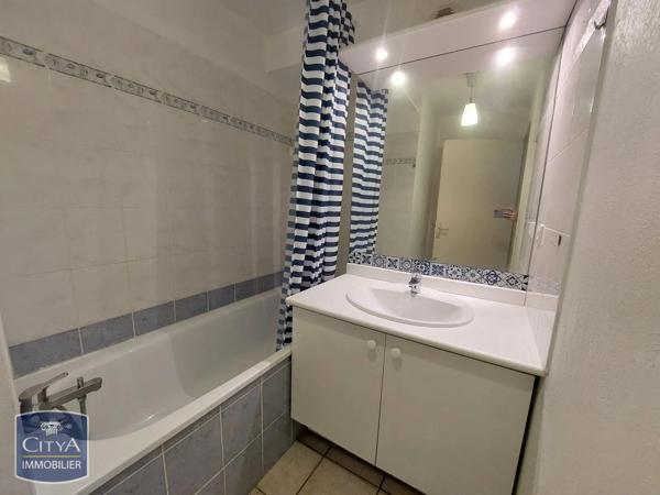 Appartement à louer 2 pièces 32.65m² Clermont-l'Hérault (34800)