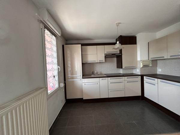 F3 de 60 m2 + une cave + 2 places de parking à PFASTATT (68120) 147 000 € H.A.I.*