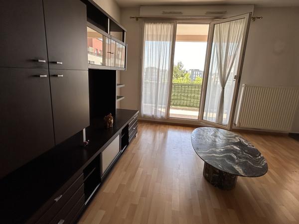 F3 de 60 m2 + une cave + 2 places de parking à PFASTATT (68120) 147 000 € H.A.I.*
