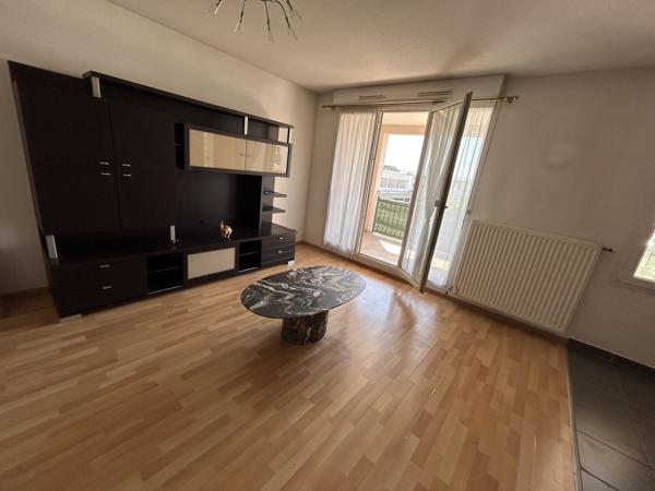 F3 de 60 m2 + une cave + 2 places de parking à PFASTATT (68120) 147 000 € H.A.I.*