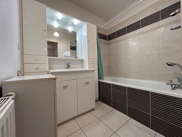 F3 de 60 m2 + une cave + 2 places de parking à PFASTATT (68120) 147 000 € H.A.I.*
