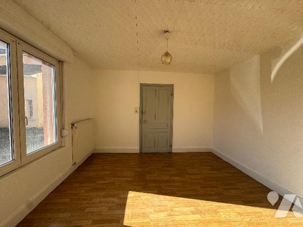 APPARTEMENT REZ-DE-CHAUSSEE 75,24 m2 VELENTIGNEY