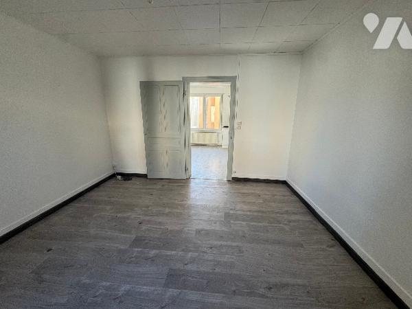 APPARTEMENT REZ-DE-CHAUSSEE 75,24 m2 VELENTIGNEY