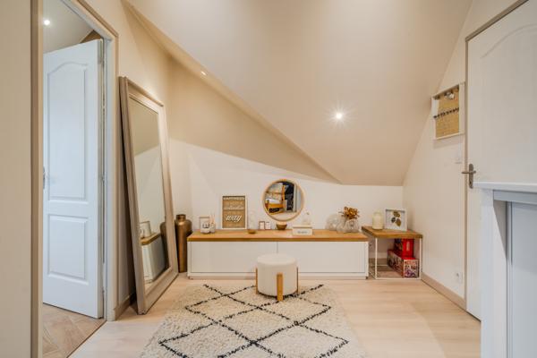 Magny-en-Vexin (95420) Maison - 4 chambres - Grand jardin - Assainissement conforme