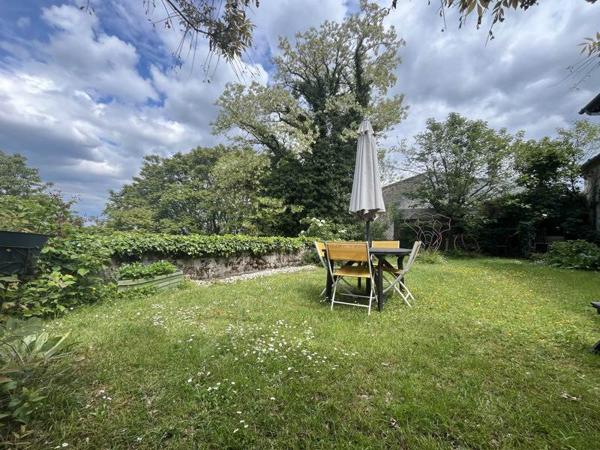 Maison à vendre |  Castelnaud-de-Gratecambe |  7 pièces | 242 m²