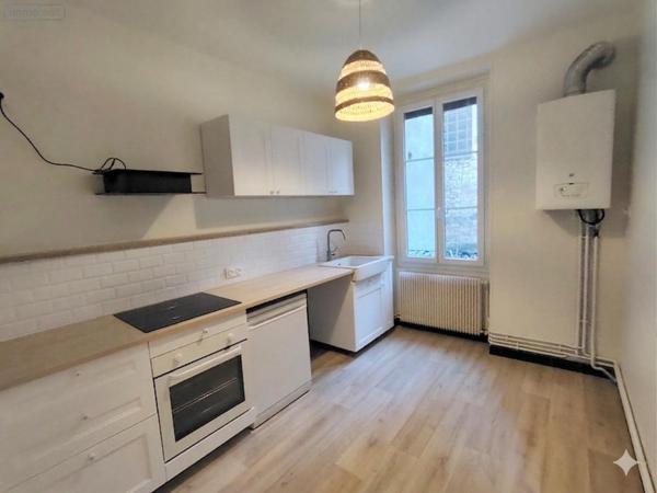 Appartement à louer à Chalon-sur-Saône en Saône-et-Loire (71100), ref :   
centre ville