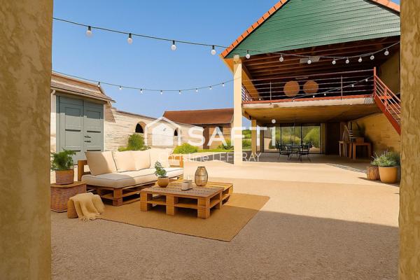 Maison 5 chambres, 27 garages, 8700 m² de terrain.