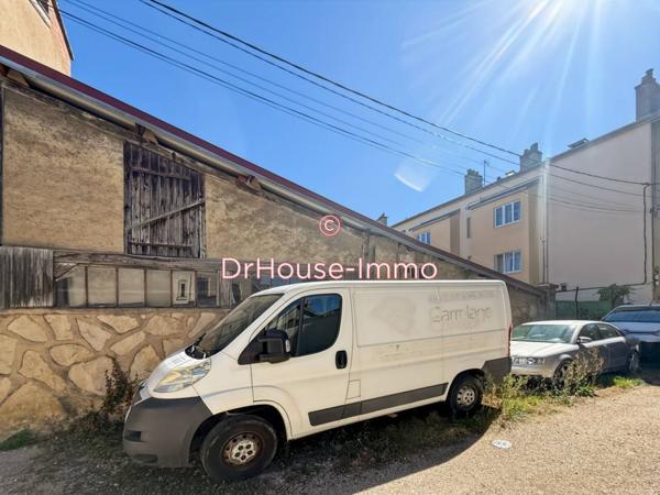 Loft / Atelier à vendre de 200 m²